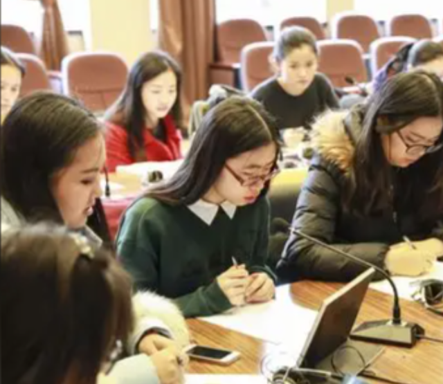 实践资源可推进学生处理从依托人力经验为主转向数据课程